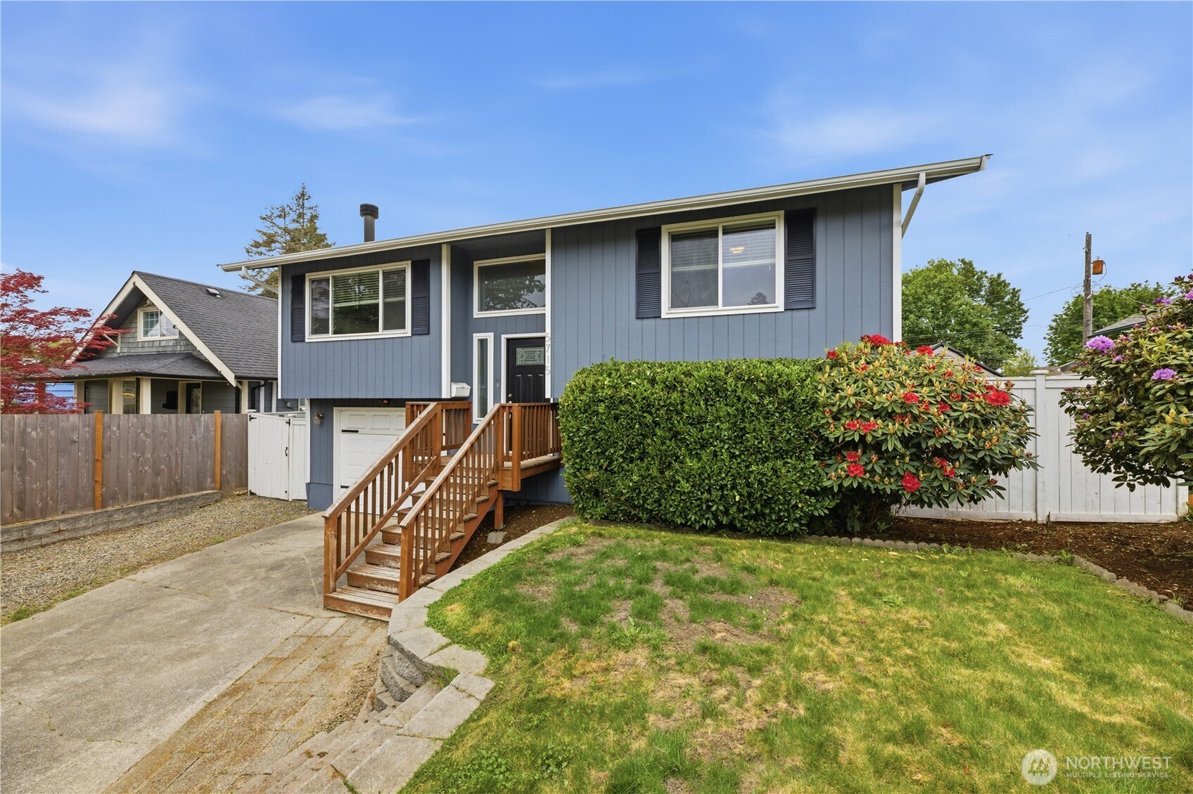 5715 N 46th