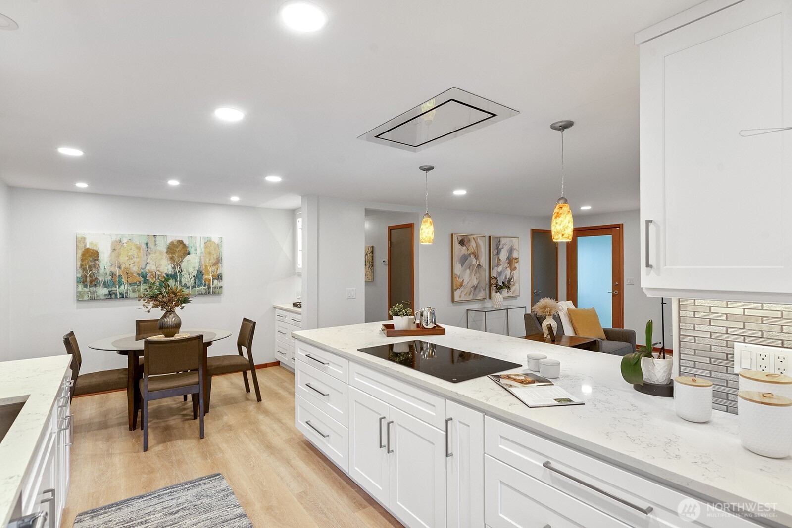 4902 NE 7th Place