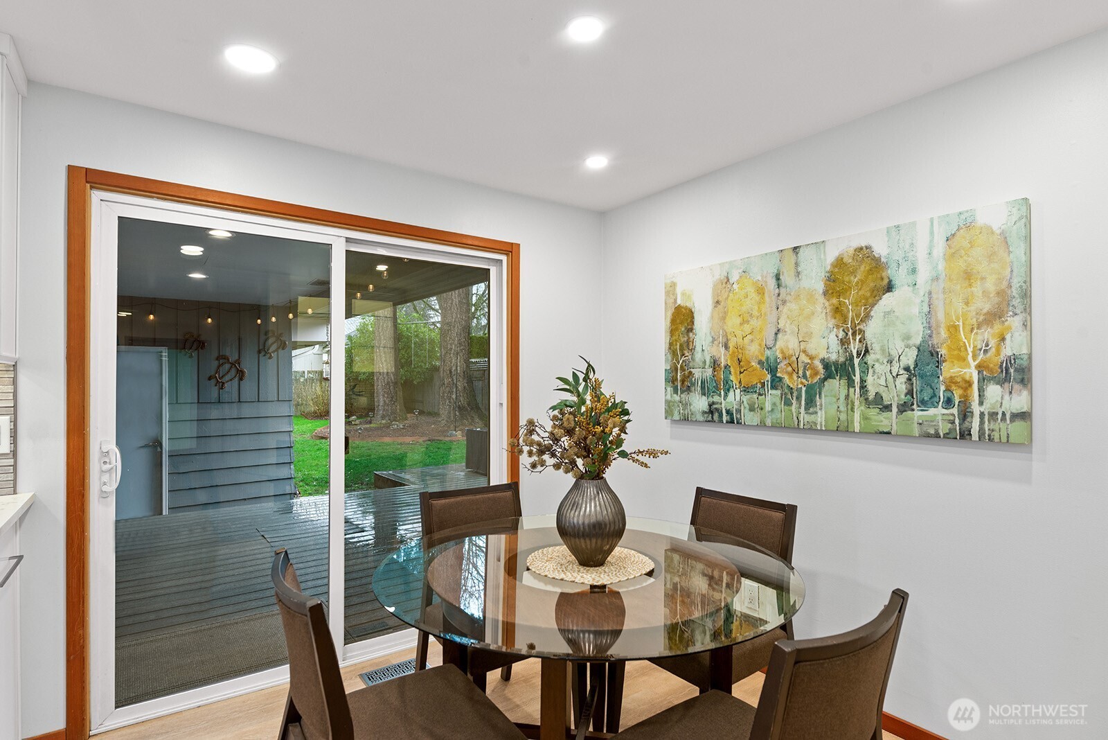 4902 NE 7th Place