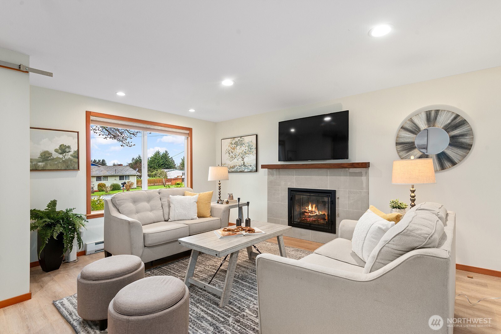 4902 NE 7th Place