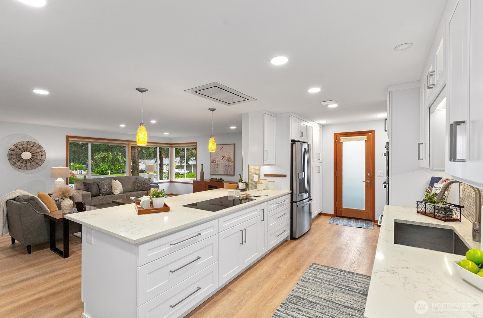 4902 NE 7th Place
