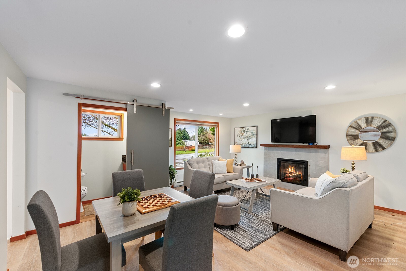 4902 NE 7th Place