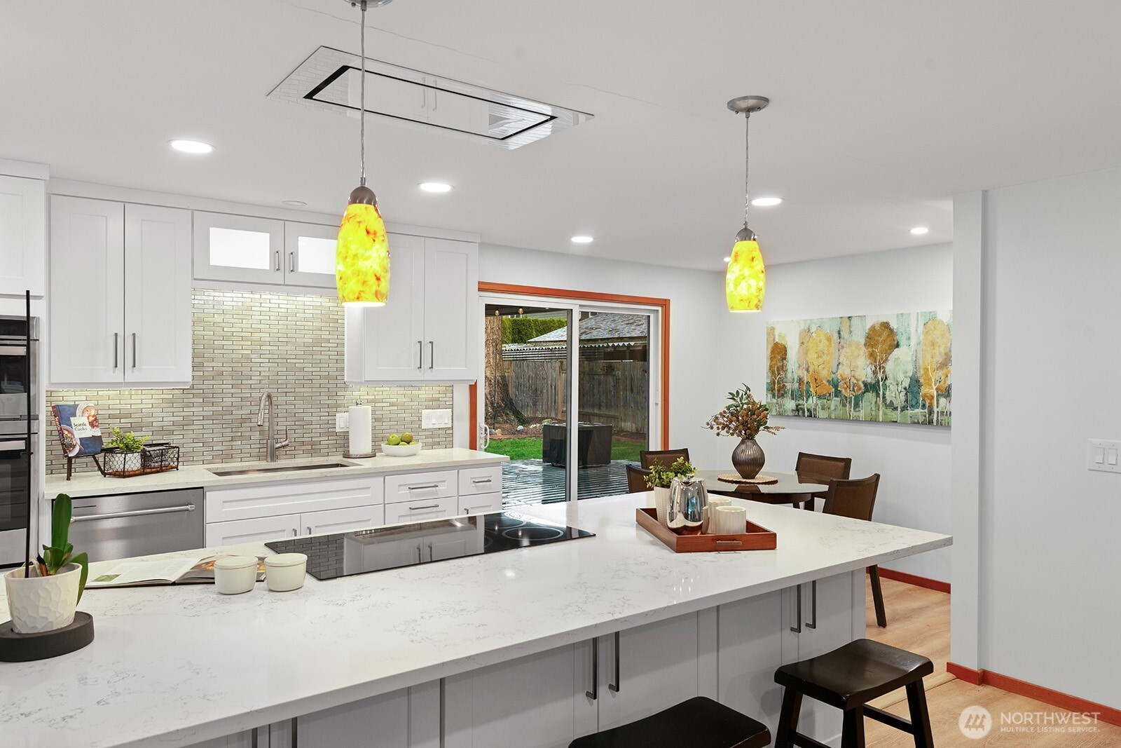 4902 NE 7th Place