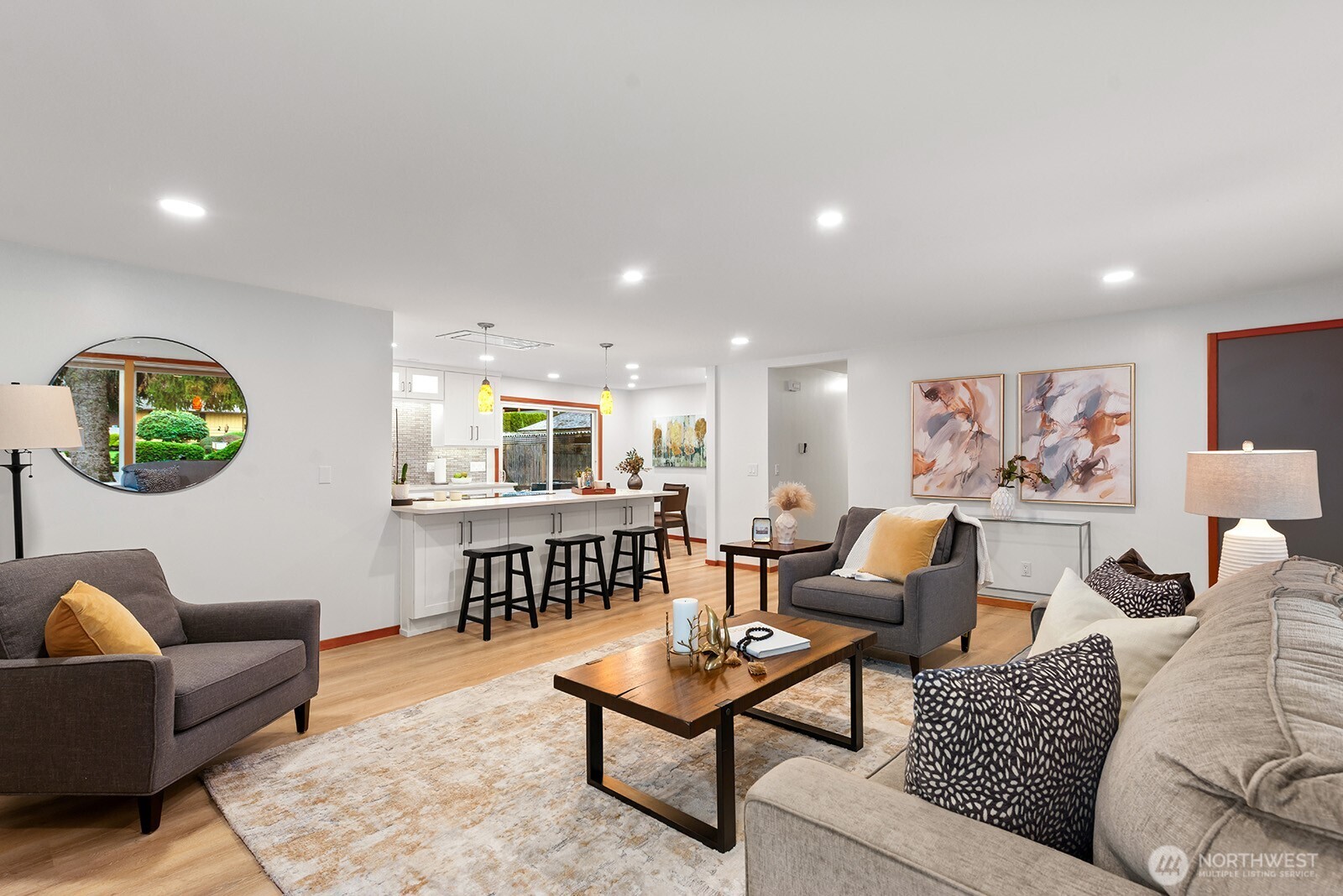 4902 NE 7th Place