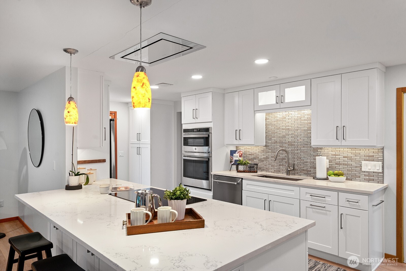 4902 NE 7th Place