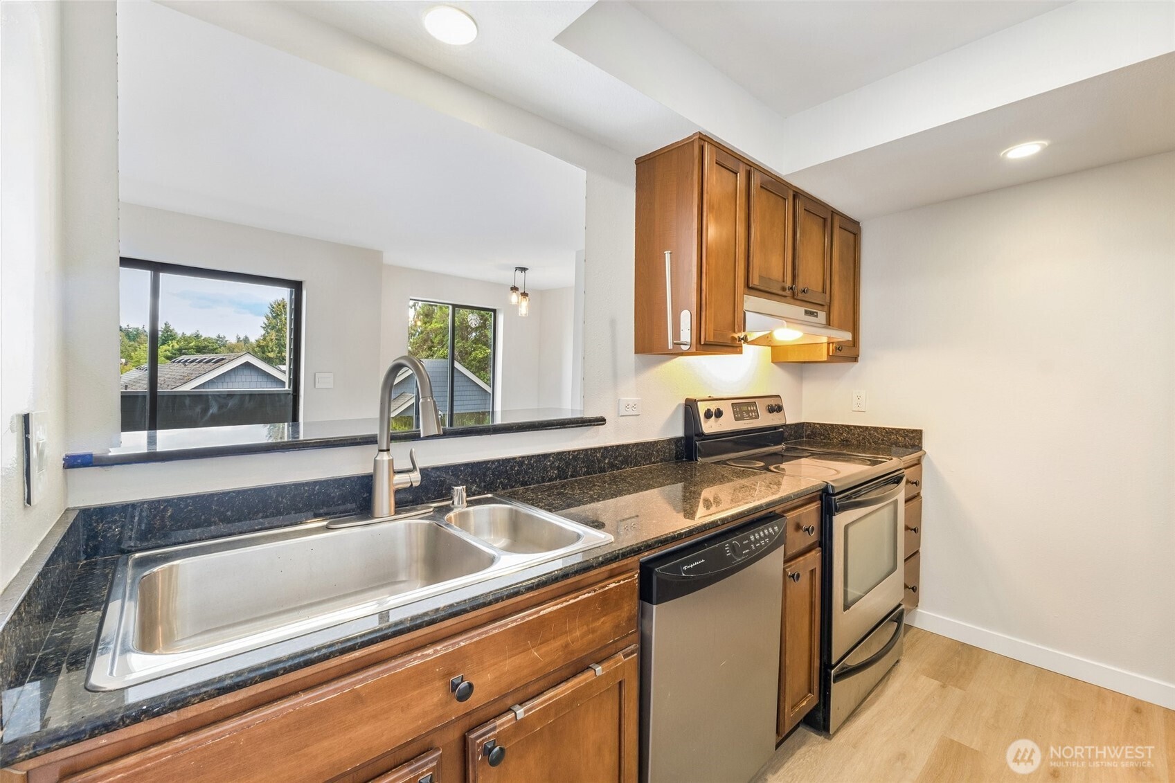8816 Nesbit Avenue N Unit: 203