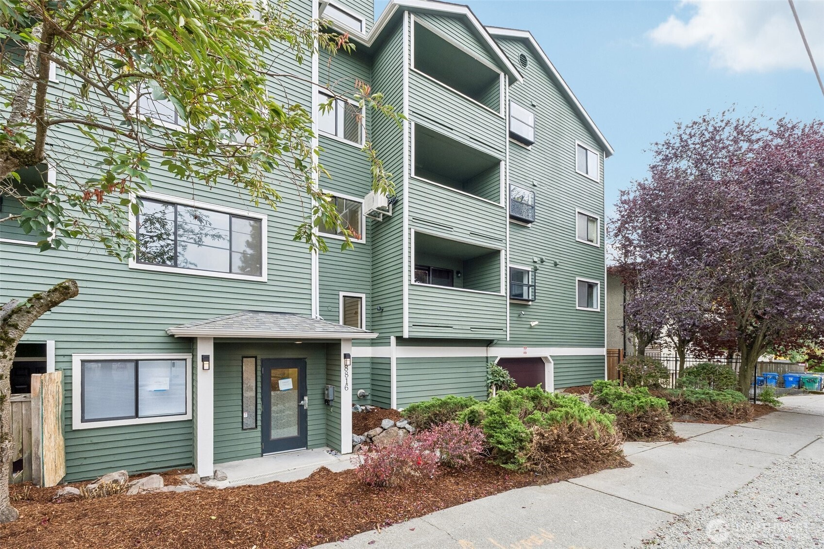 8816 Nesbit Avenue N Unit: 203
