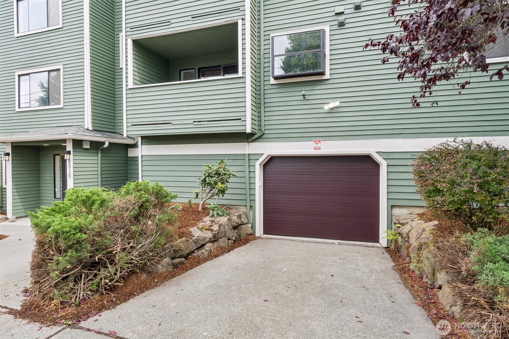 8816 Nesbit Avenue N Unit: 203