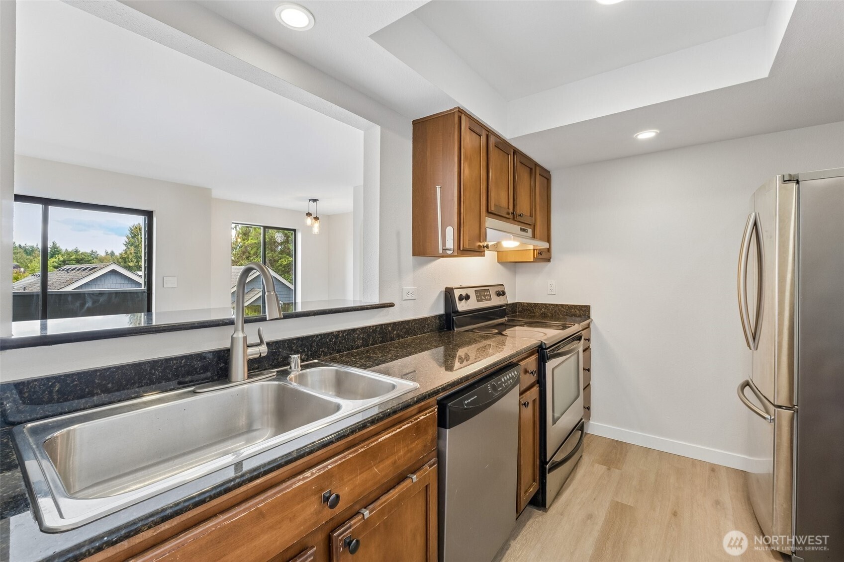 8816 Nesbit Avenue N Unit: 203