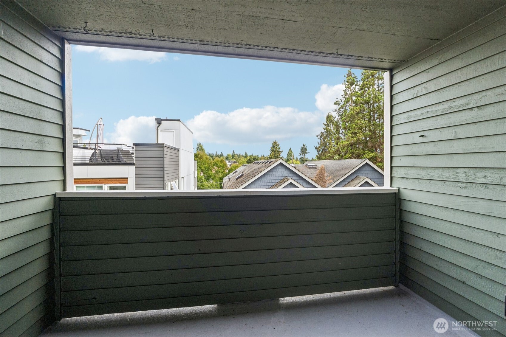 8816 Nesbit Avenue N Unit: 203