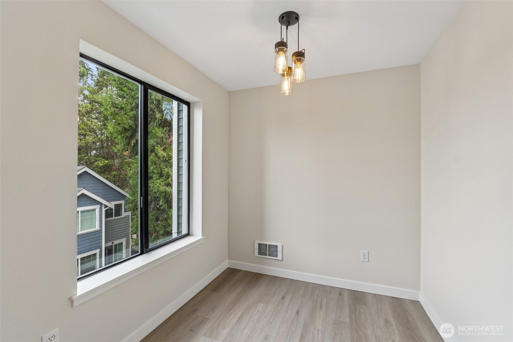 8816 Nesbit Avenue N Unit: 203