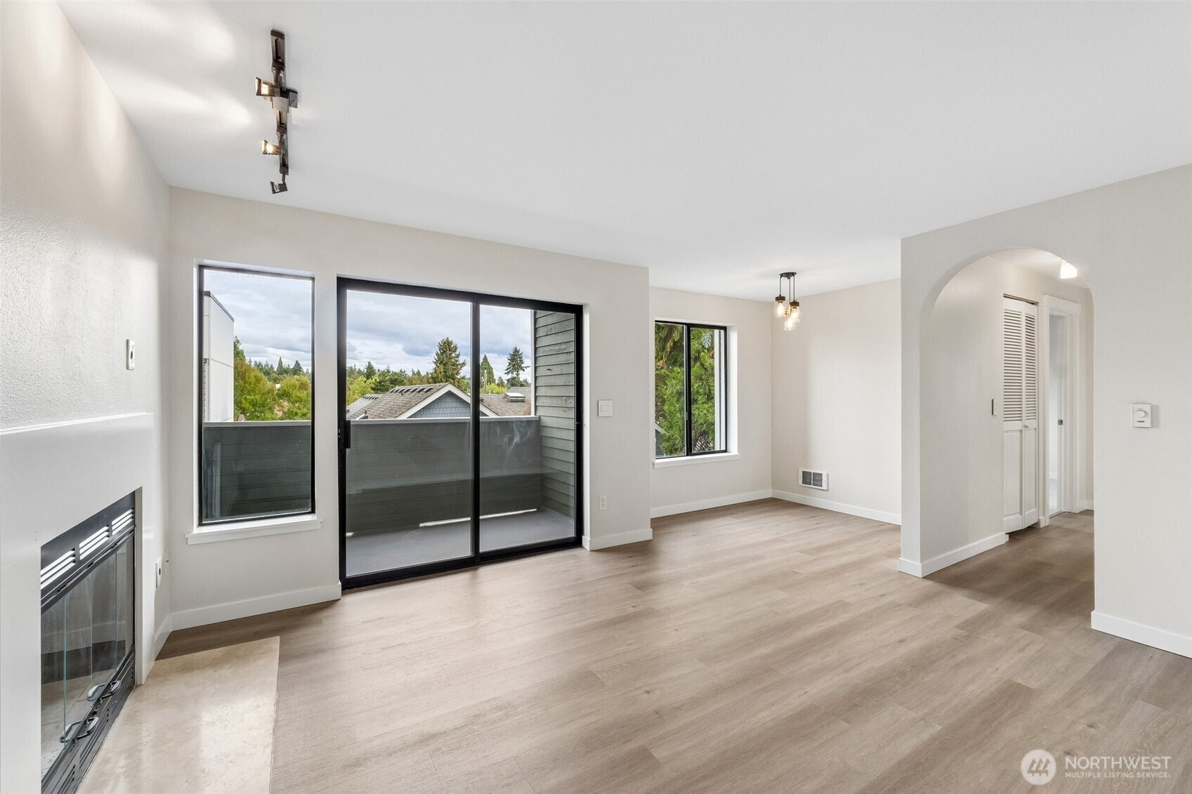 8816 Nesbit Avenue N Unit: 203