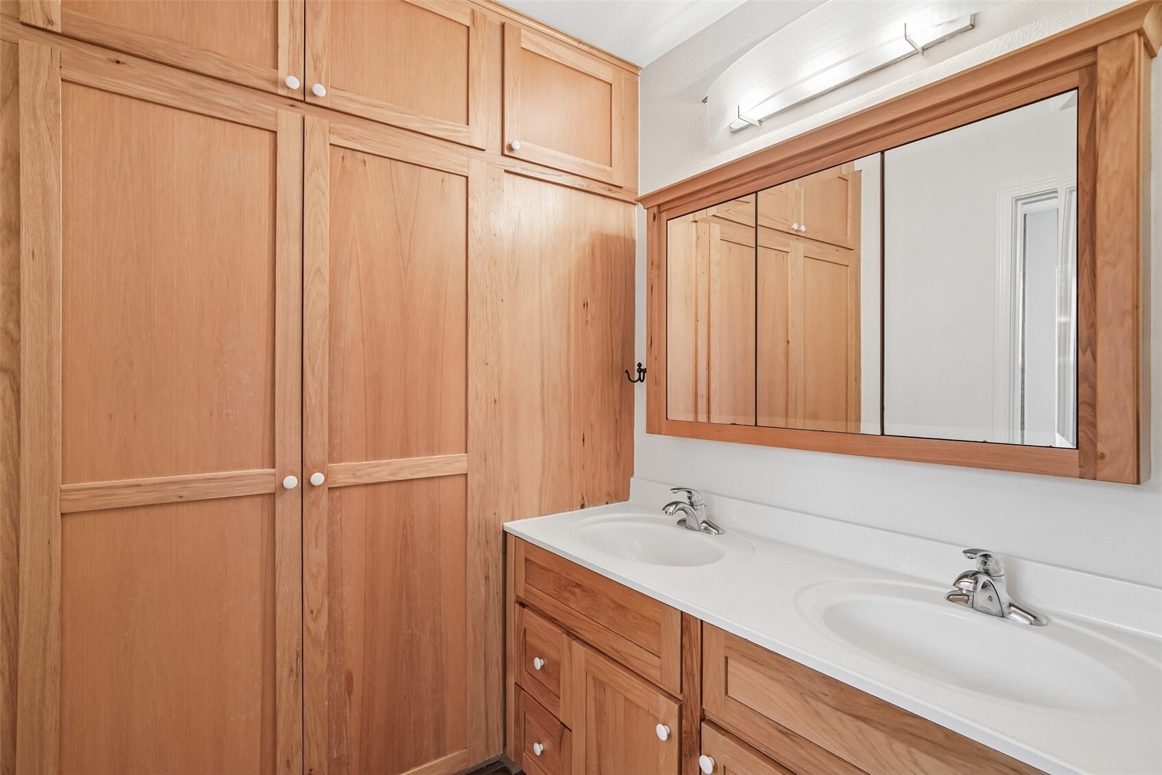 5215 S 237th Place Unit: 43
