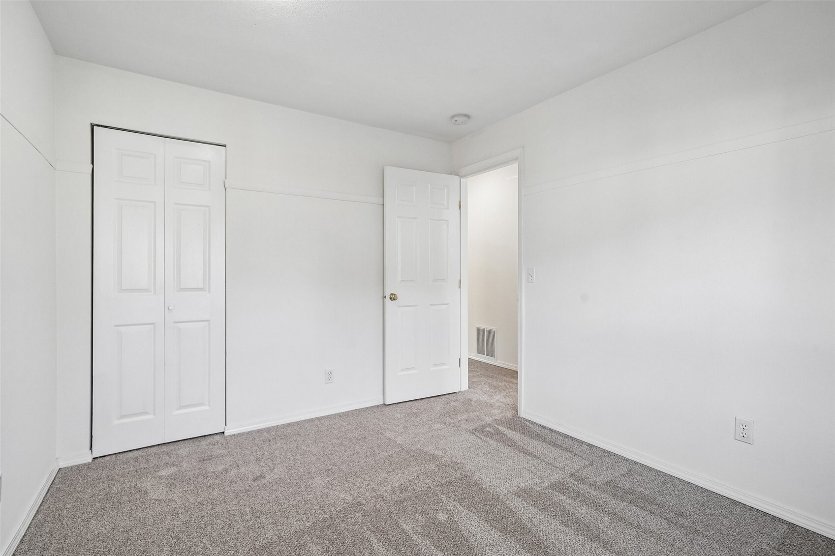 5215 S 237th Place Unit: 43