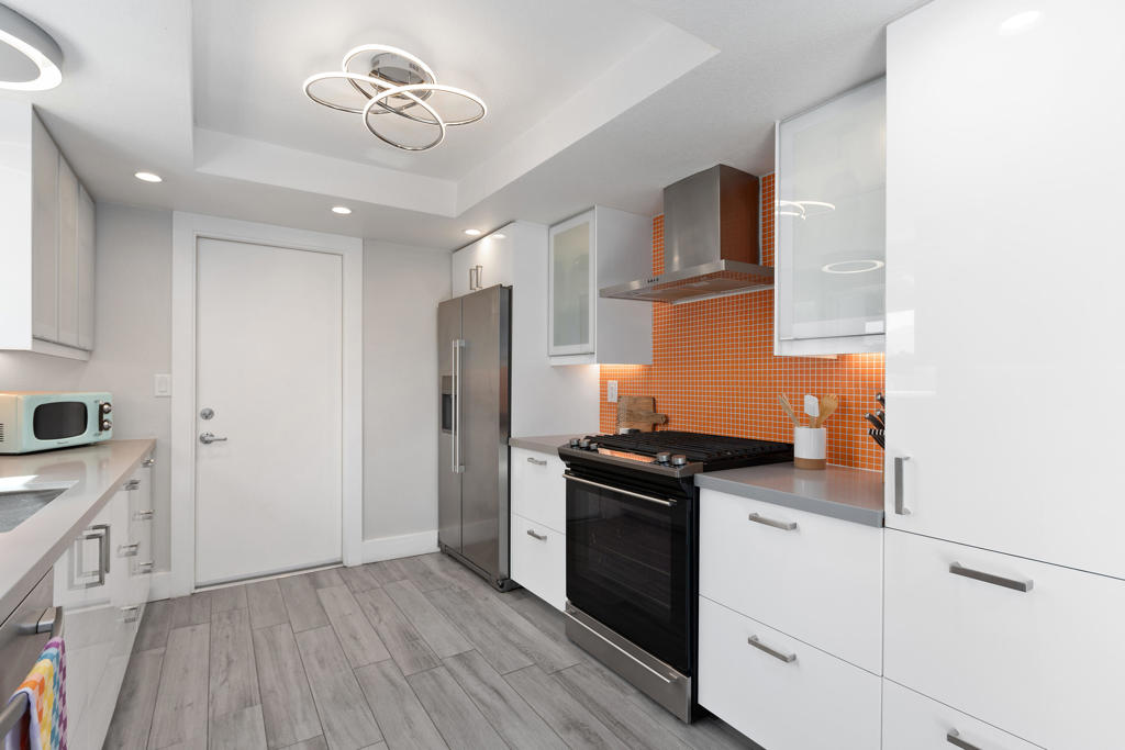 3365 E Avenida Fey Norte