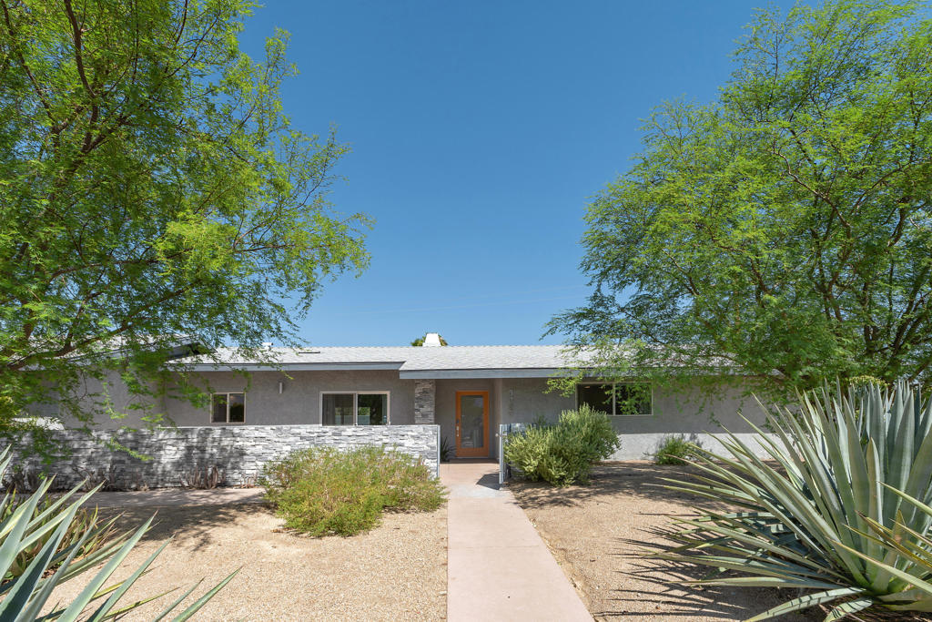 3365 E Avenida Fey Norte