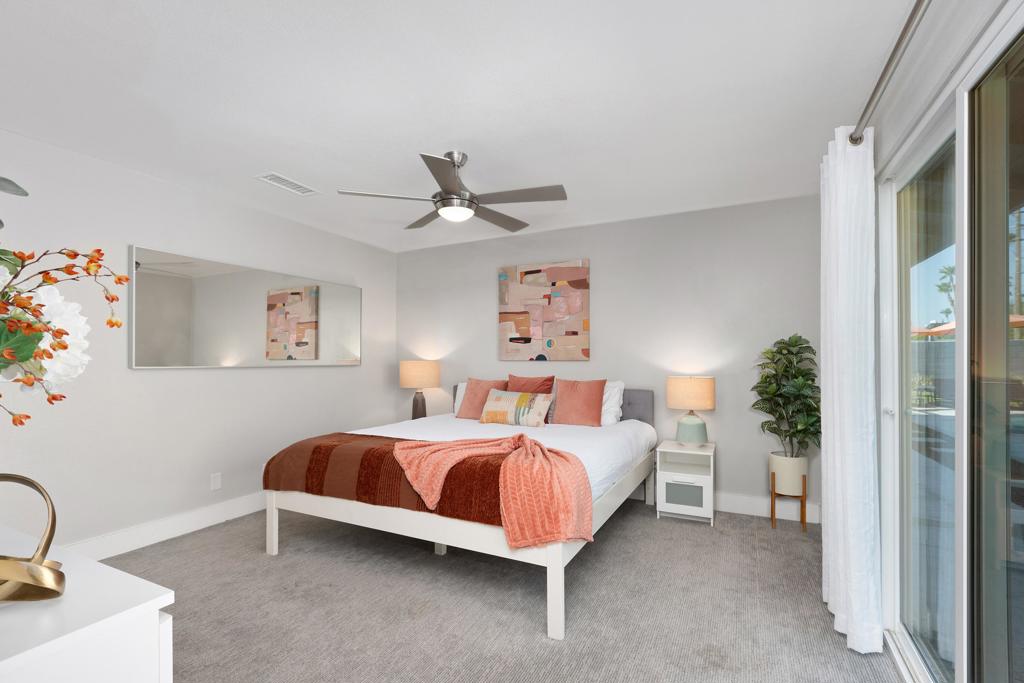 3365 E Avenida Fey Norte