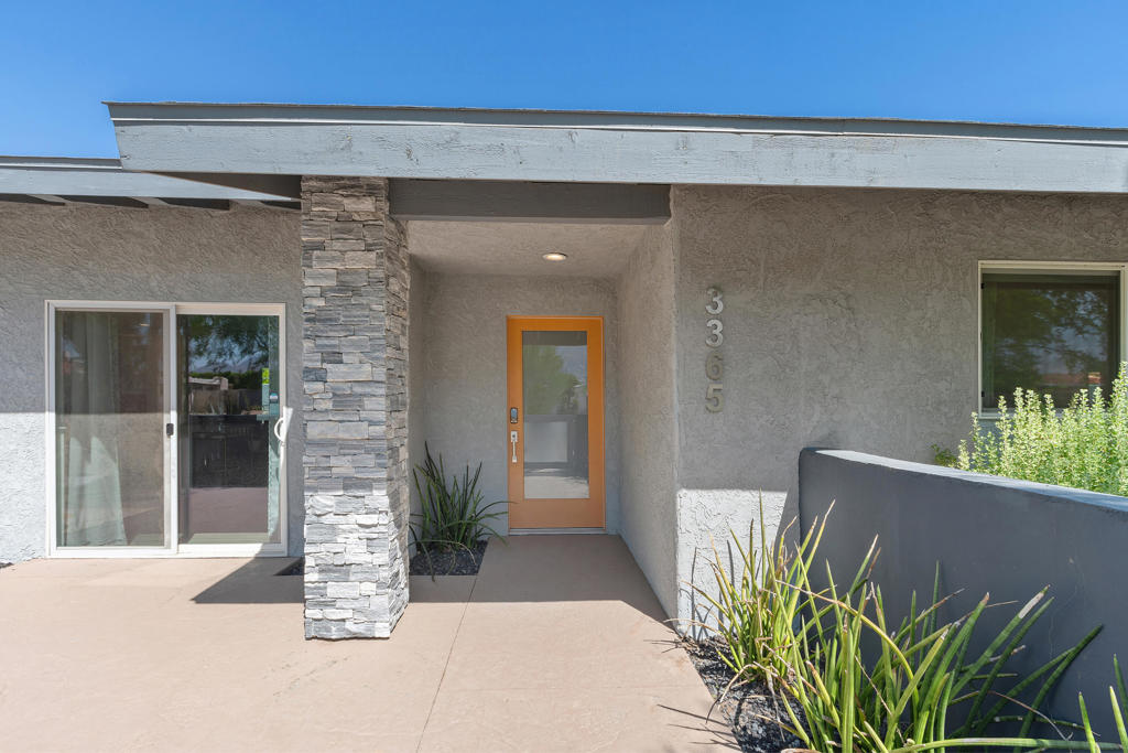 3365 E Avenida Fey Norte