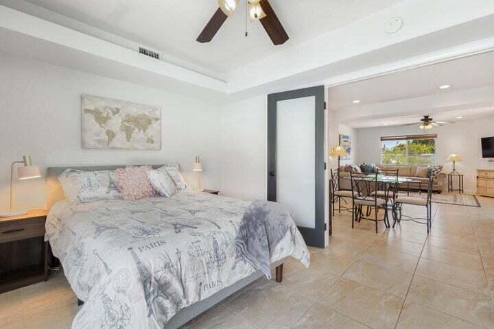 53533 Avenida Mendoza