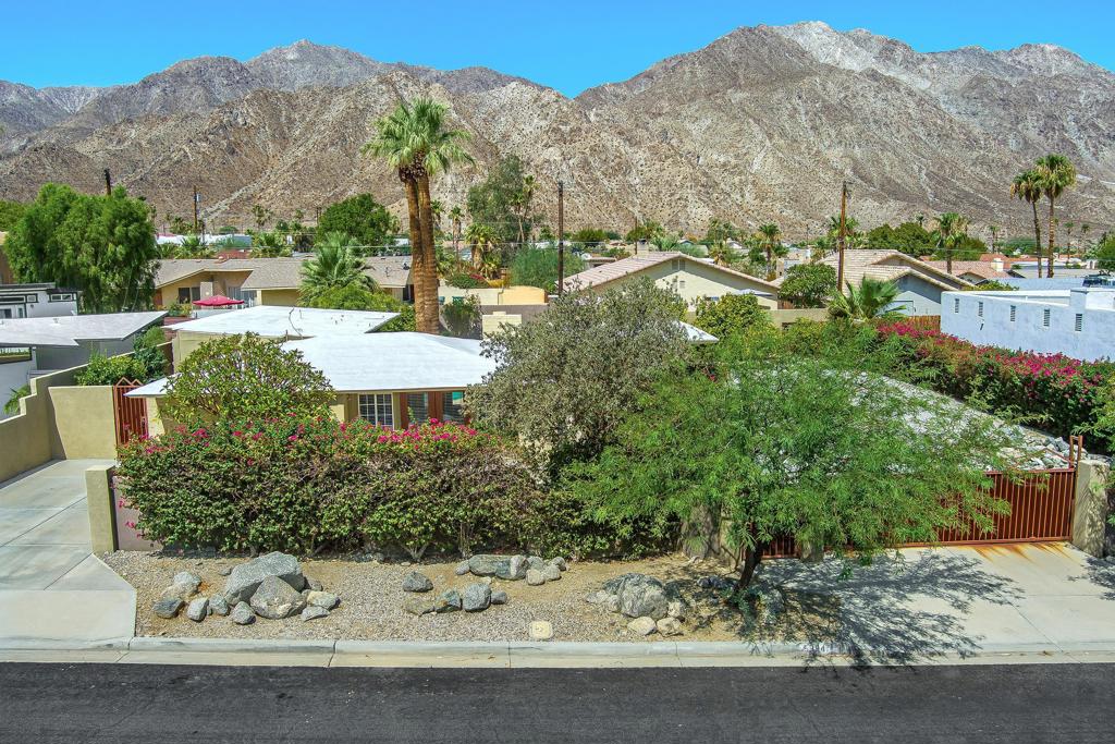 53945 Avenida Obregon