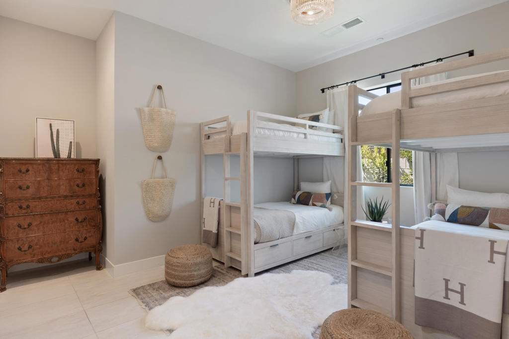 52085 Avenida Cortez