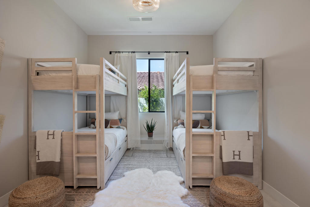 52085 Avenida Cortez