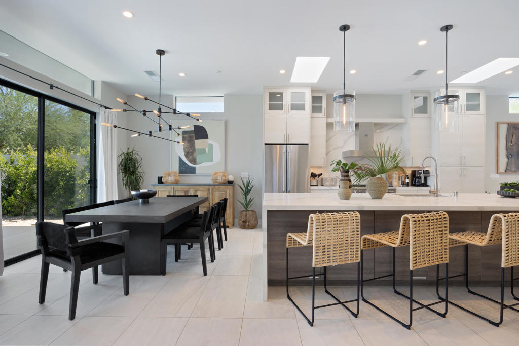 52085 Avenida Cortez