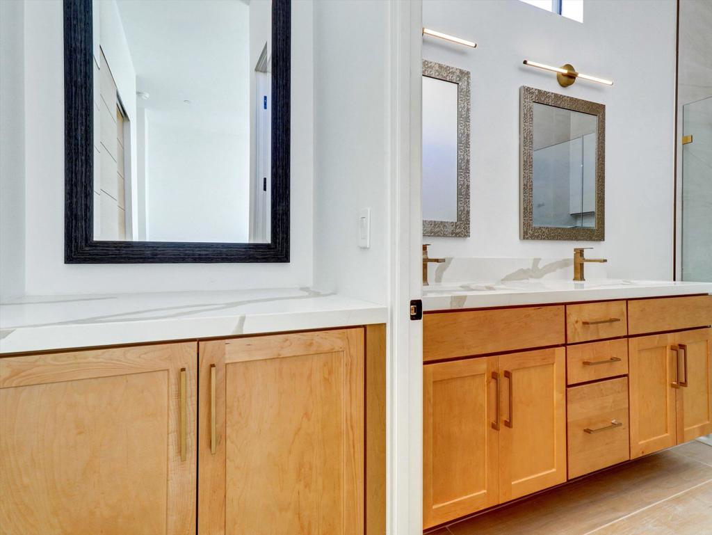 52120 Avenida Alvarado