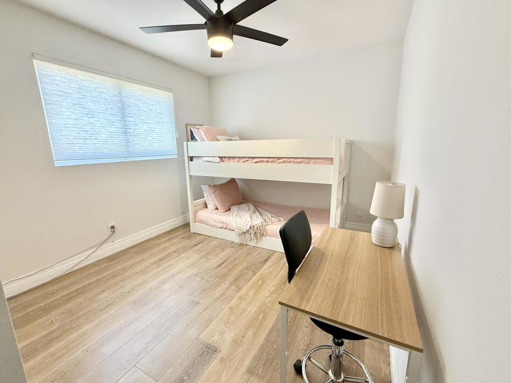 53560 Avenida Herrera