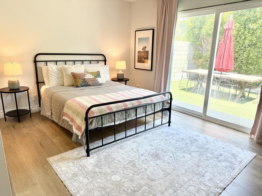 53560 Avenida Herrera