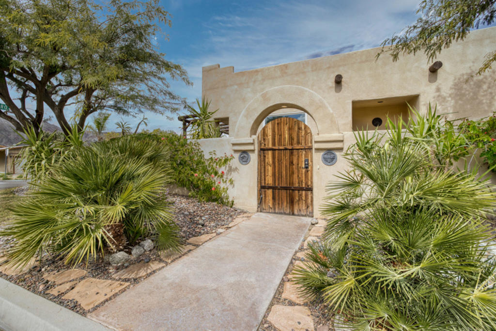 53740 Avenida Navarro