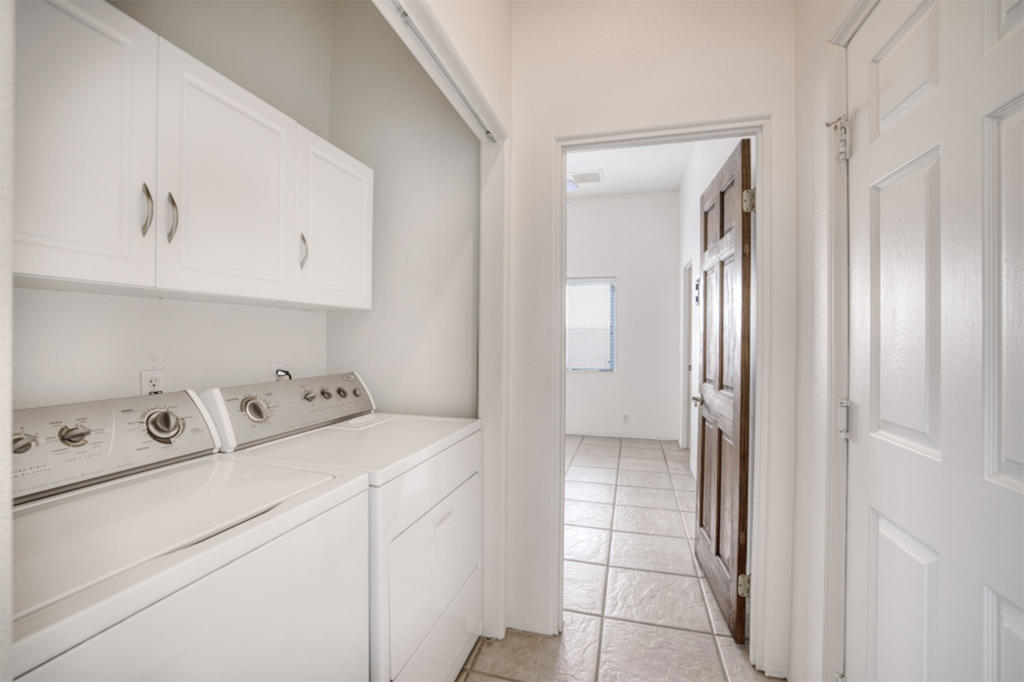 53740 Avenida Navarro