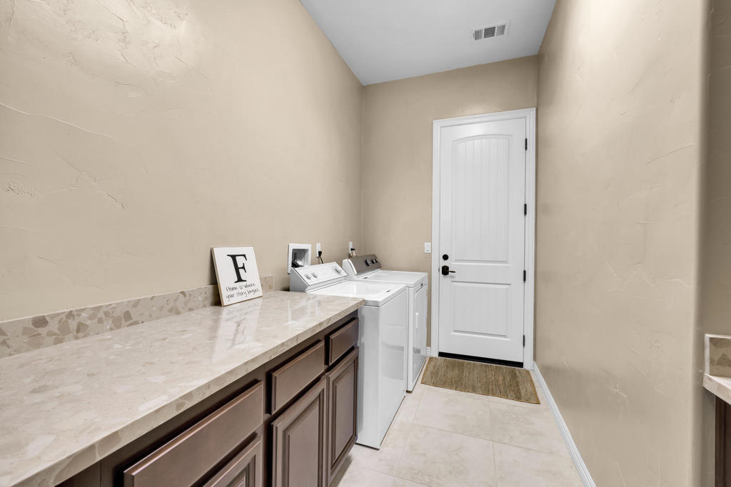 57816 Barristo Circle