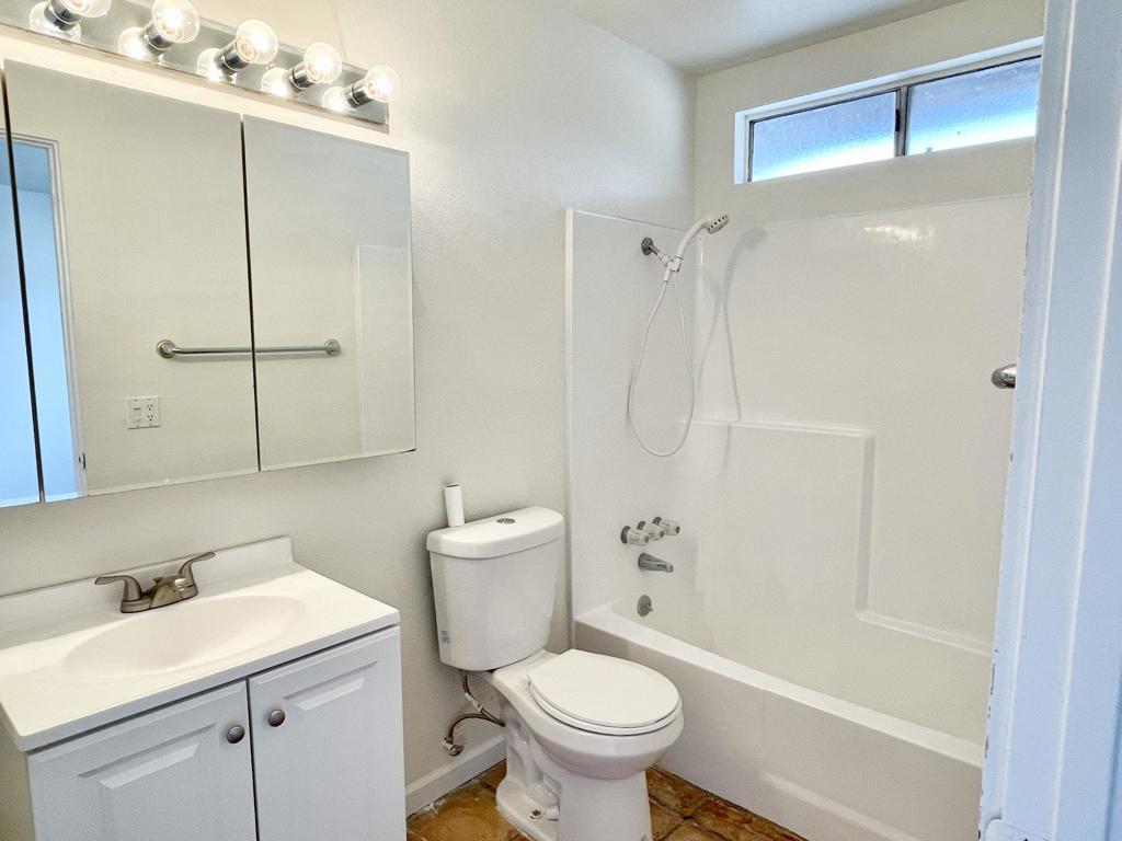 53910 Avenida Herrera