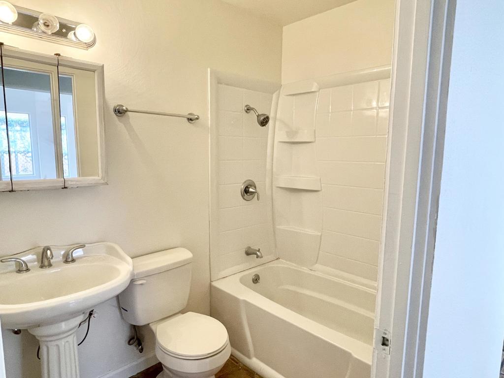 53910 Avenida Herrera