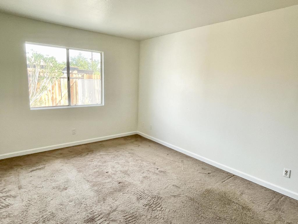 53910 Avenida Herrera