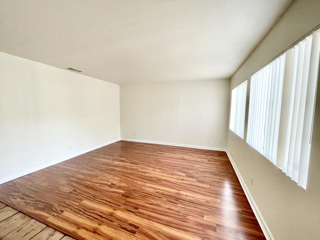 53910 Avenida Herrera