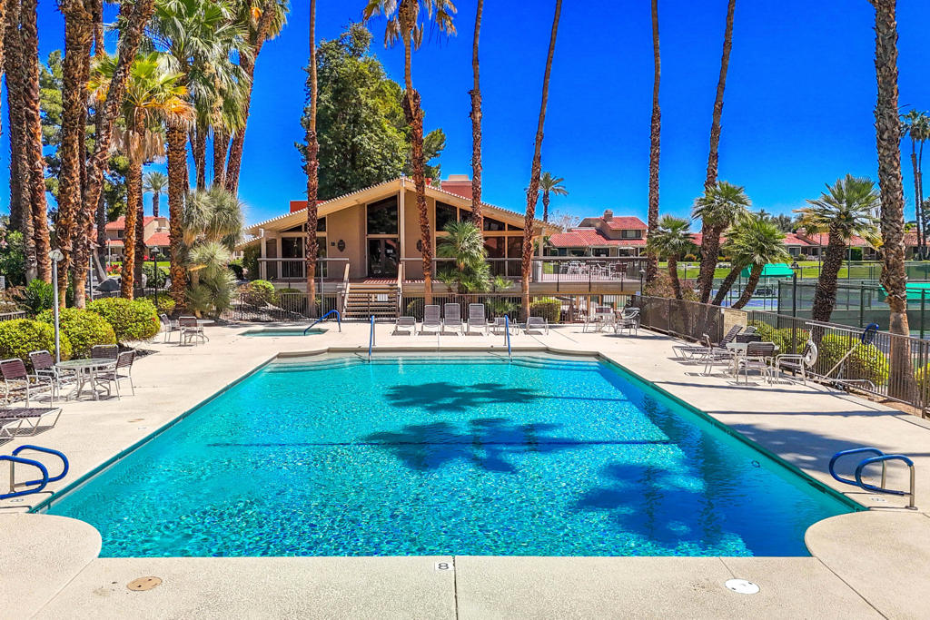 12 Tennis Club Drive