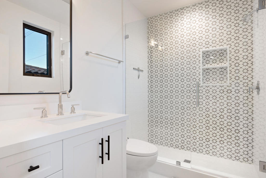 53725 Avenida Alvarado