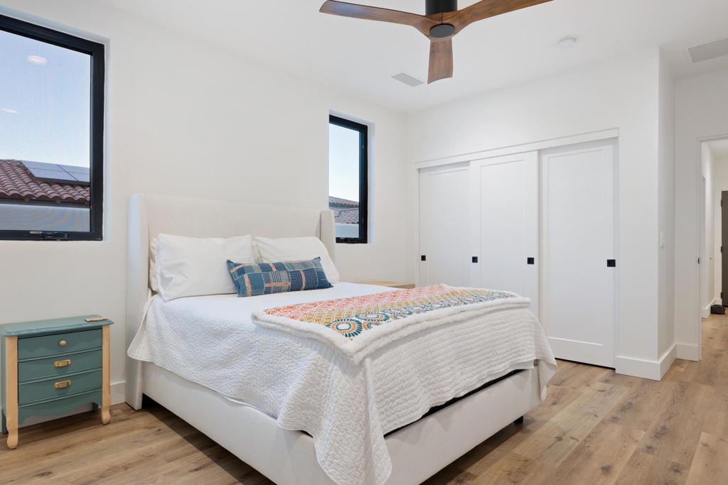 53725 Avenida Alvarado