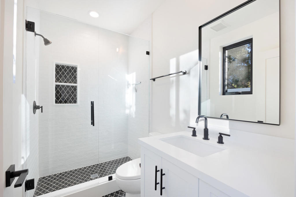 53725 Avenida Alvarado