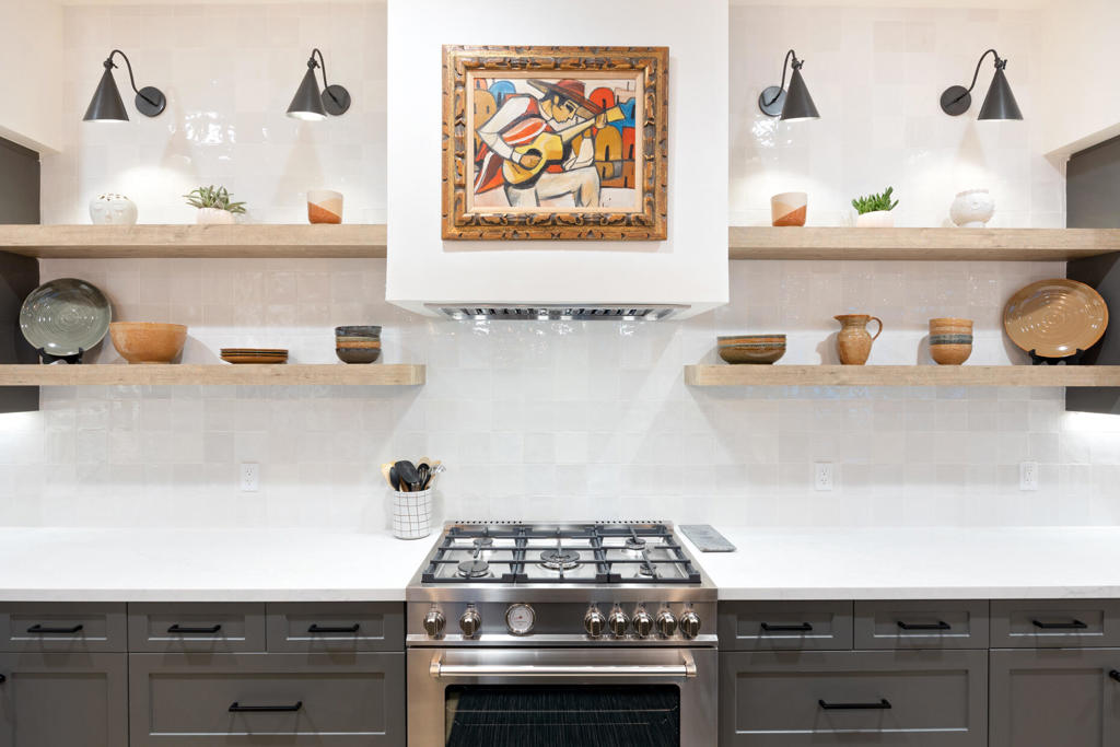 53725 Avenida Alvarado