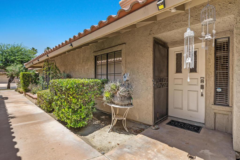41644 Woodhaven Drive E