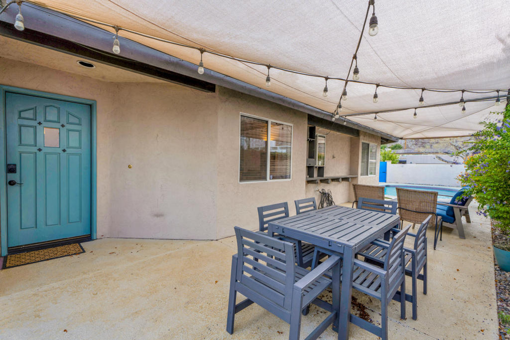 52420 Avenida Juarez