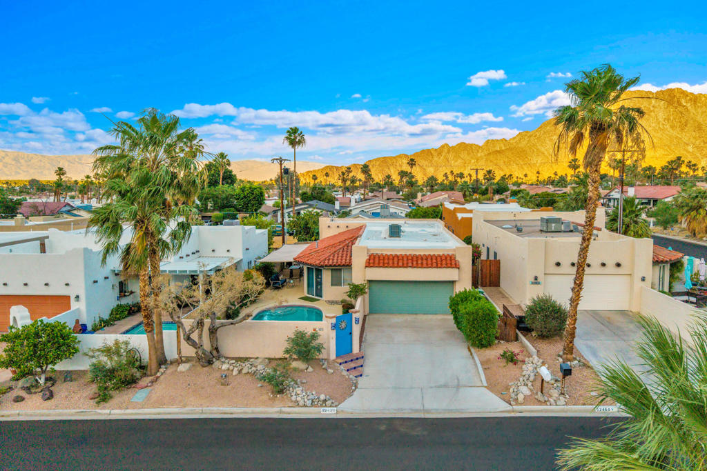 52420 Avenida Juarez