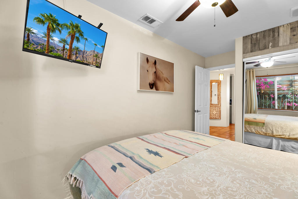 52420 Avenida Juarez