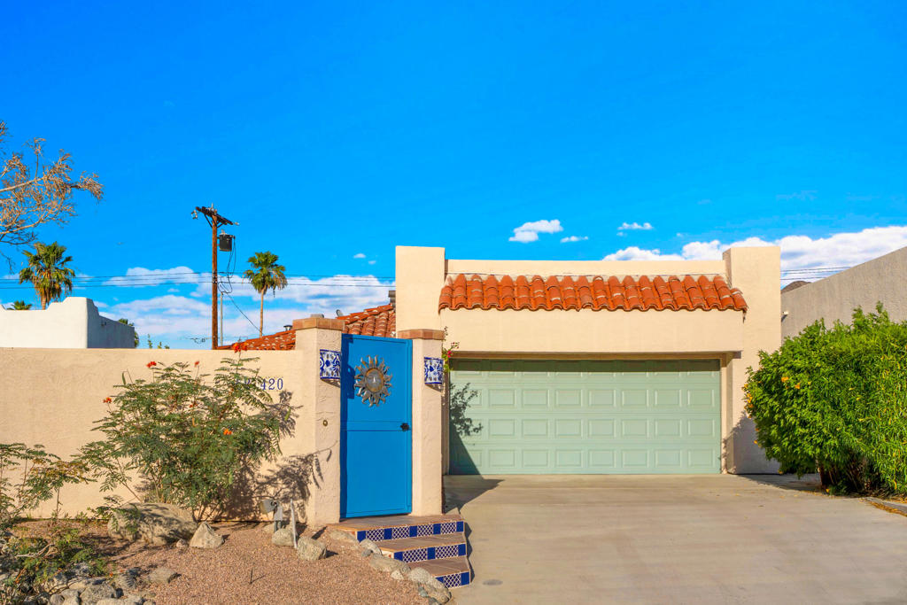 52420 Avenida Juarez