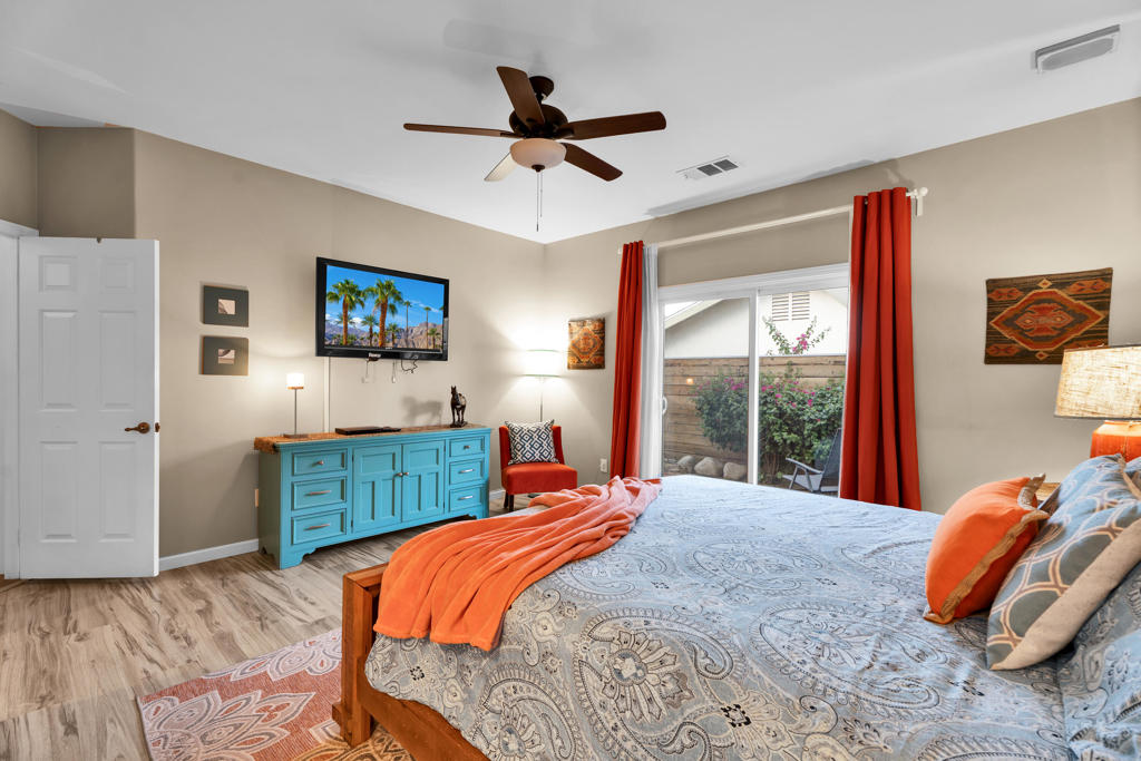 52420 Avenida Juarez