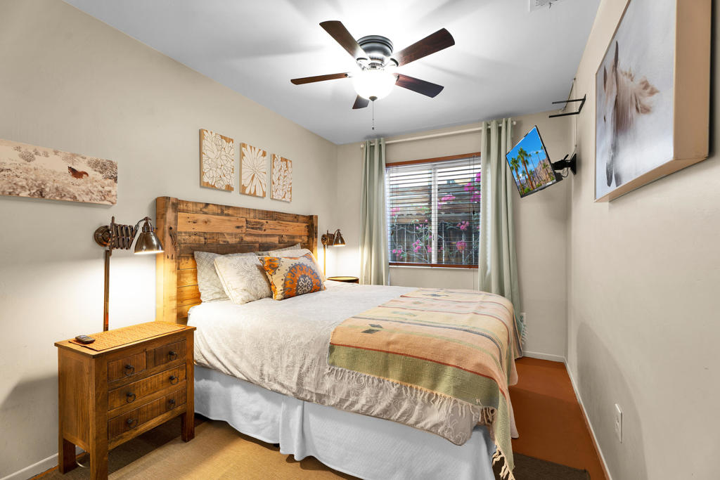 52420 Avenida Juarez