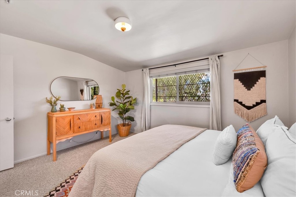 7638 Dumosa Avenue